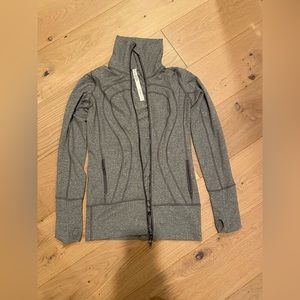 LULULEMON JACKET